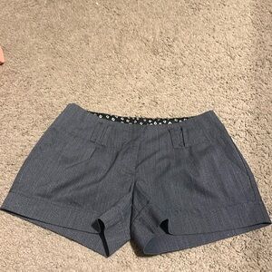 Flirtatious shorts - sz 3